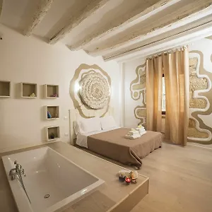 Oisife , Cagliari Italy