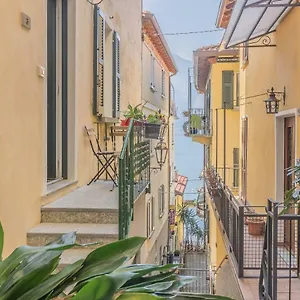 4 Pass , Varenna Italy